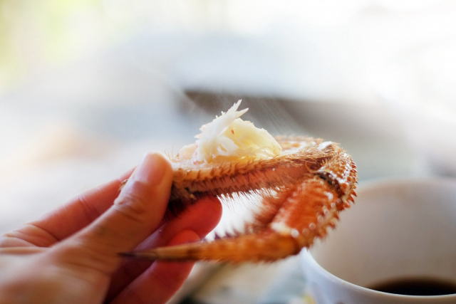 毛ガニの食べ方