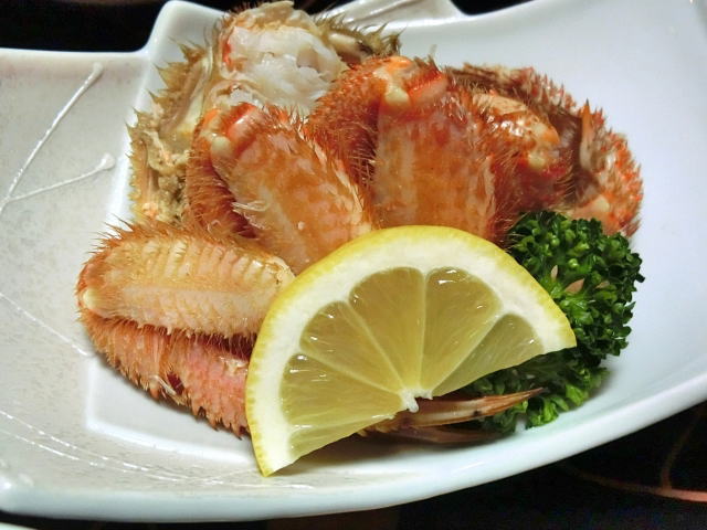 毛ガニの旬と産卵の時期