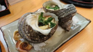 サザエの旬の時期と保存方法は？栄養成分・効能と食べ方などについても解説