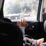 【車中泊】カーテンを自作する方法!取り付け方は?