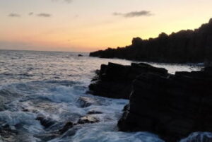 ロックショアジギングのタックルや装備は? 【ライト】