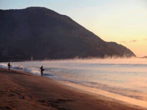 ヒラメのドリフトでの釣り方【シャローサーフ】